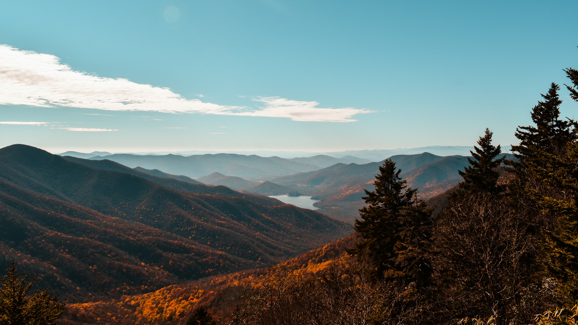 Layered Appalachian mountain ridges